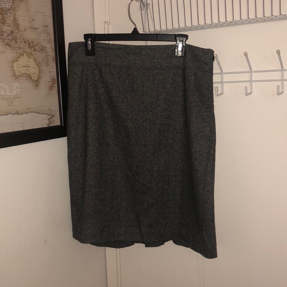 Ann Taylor Loft Wool lined skirt sz 12